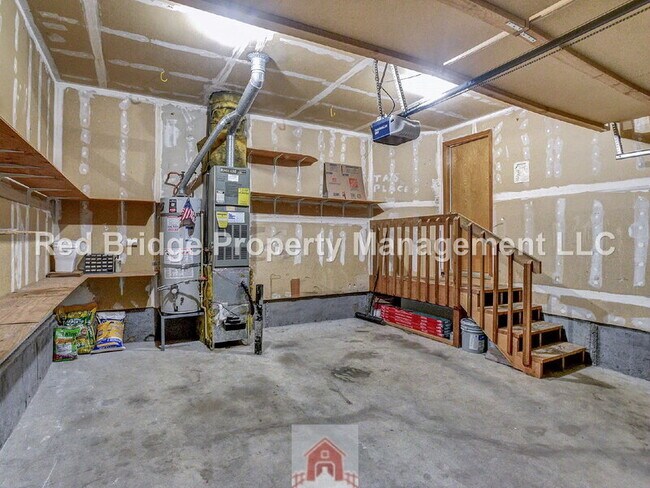 Building Photo - 2356 SW 214th Pl
