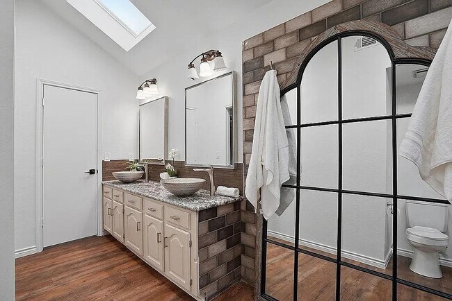 Building Photo - 6500 Spur Ranch Ct