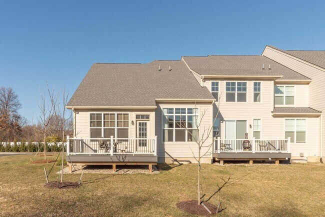 Building Photo - 3341 Roseford Blvd