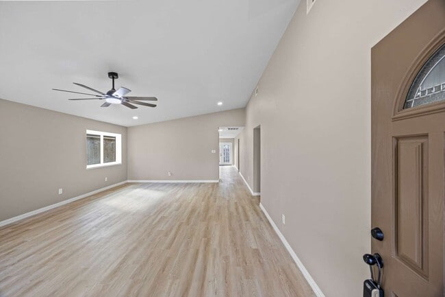 Building Photo - 2207 Anthony-Hay Ln