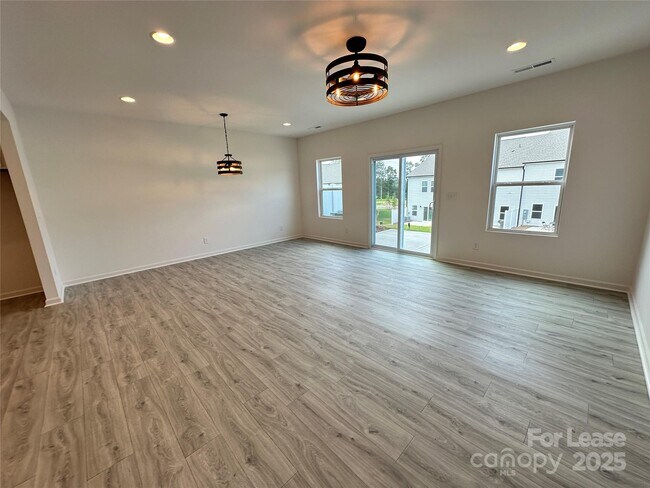 Building Photo - 11026 Pagebrook Ln