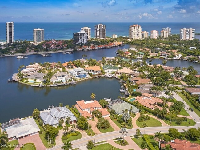 Building Photo - 4419 Crayton Rd