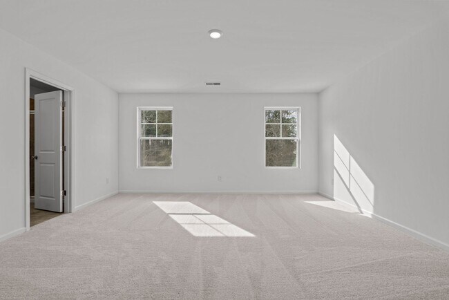 Building Photo - 4 Bedroom/3 Bath Sanford