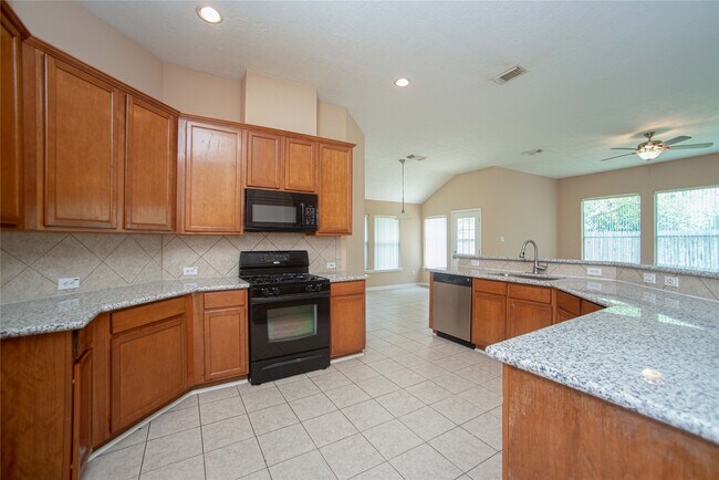 Building Photo - 20219 Suncoast Dr