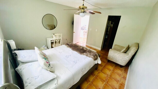 Master 1 Bedroom - 6665 SW 138th Ct