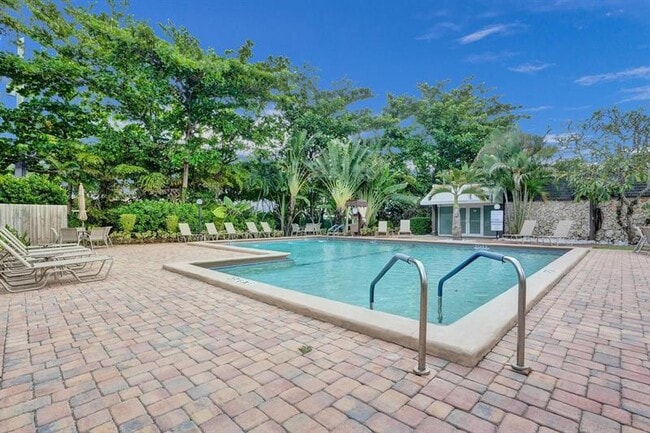 Building Photo - 801 S Federal Hwy