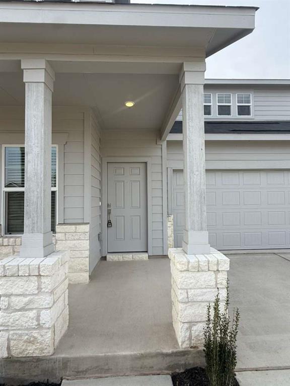 Building Photo - 561 Sormonne Lp