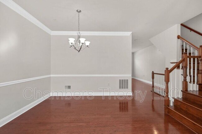Building Photo - 415 N Upton Ct