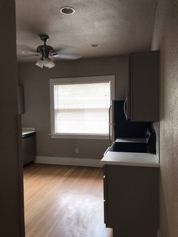 Building Photo - 1323 10th Ave