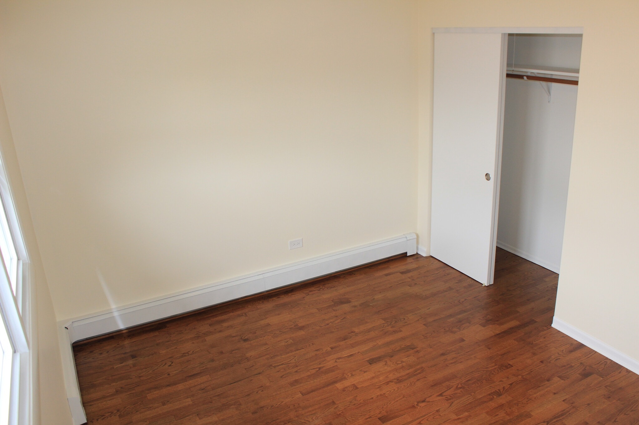 Building Photo - 14437 S Ravinia Ave