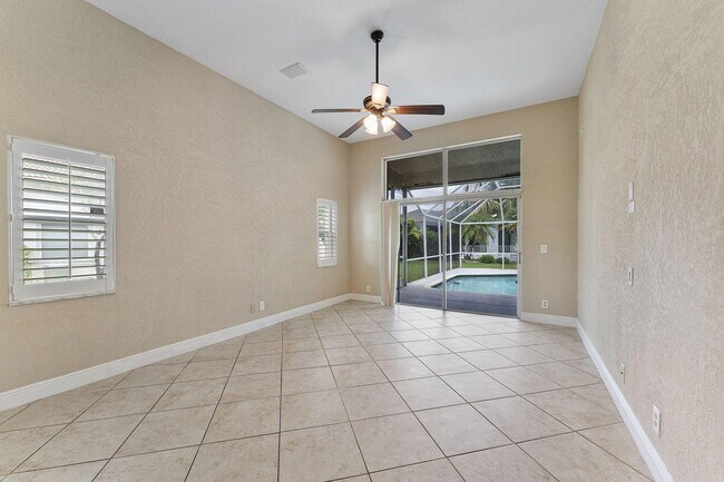 Building Photo - 4868 Kensington Cir