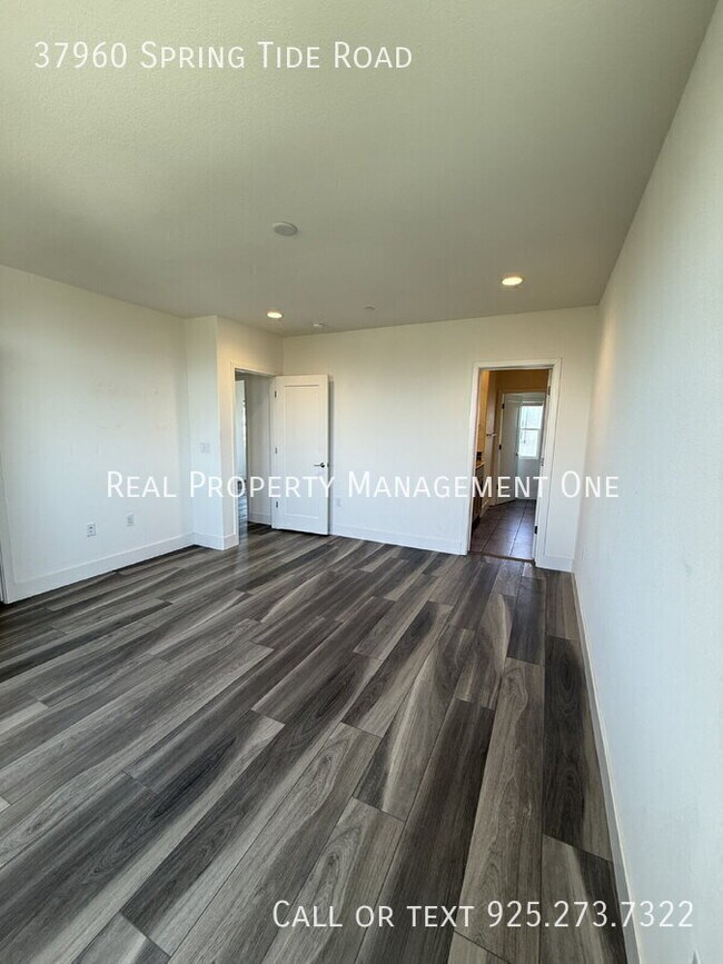 Building Photo - 37960 Spring Tide Rd