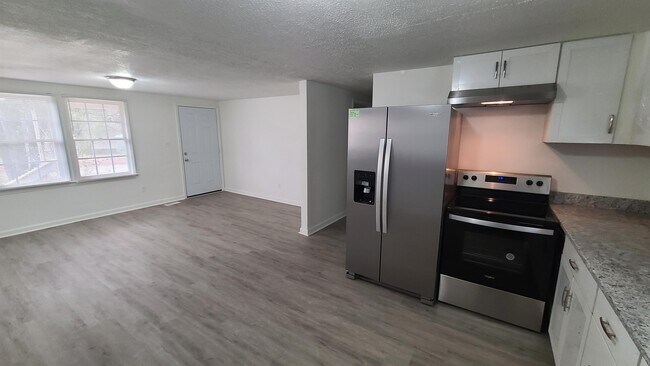 Building Photo - 172 Randall Ave