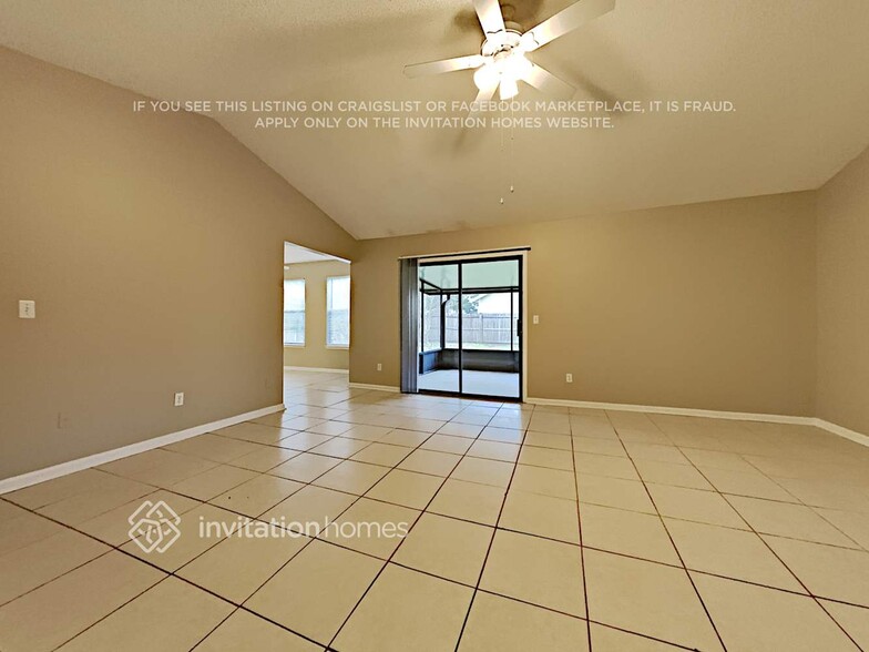 Building Photo - 158 Annandale Dr E