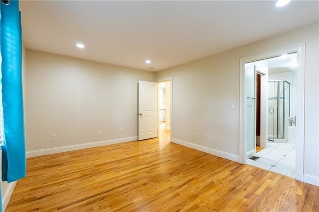 Building Photo - 48 Pleasant St