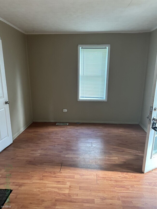 Building Photo - 1 br, 1 bath House - 619 Northeast Rock Is...