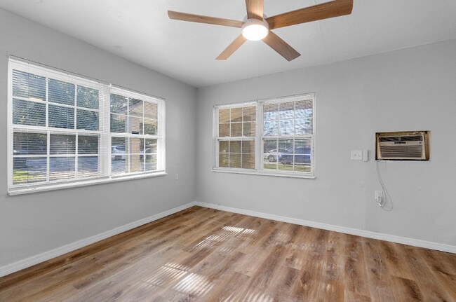 Building Photo - 420 Rock Pit Rd