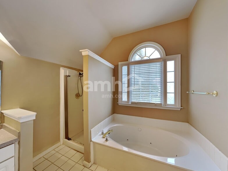 Building Photo - 4727 Cedar Wood Dr SW