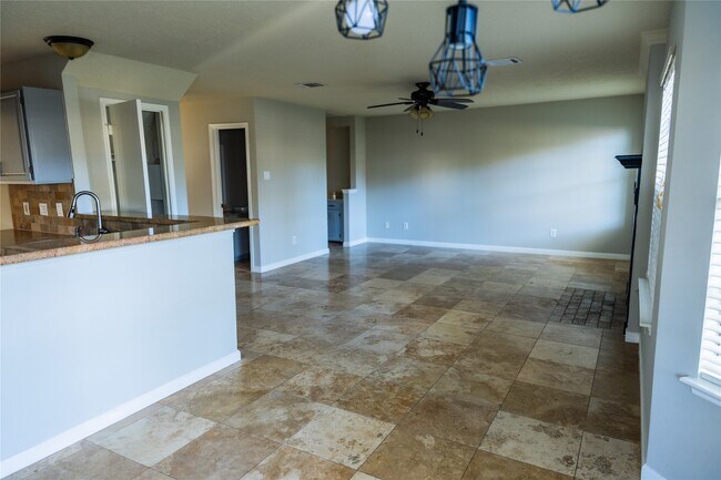 Building Photo - 6311 Laurel Bush Ln