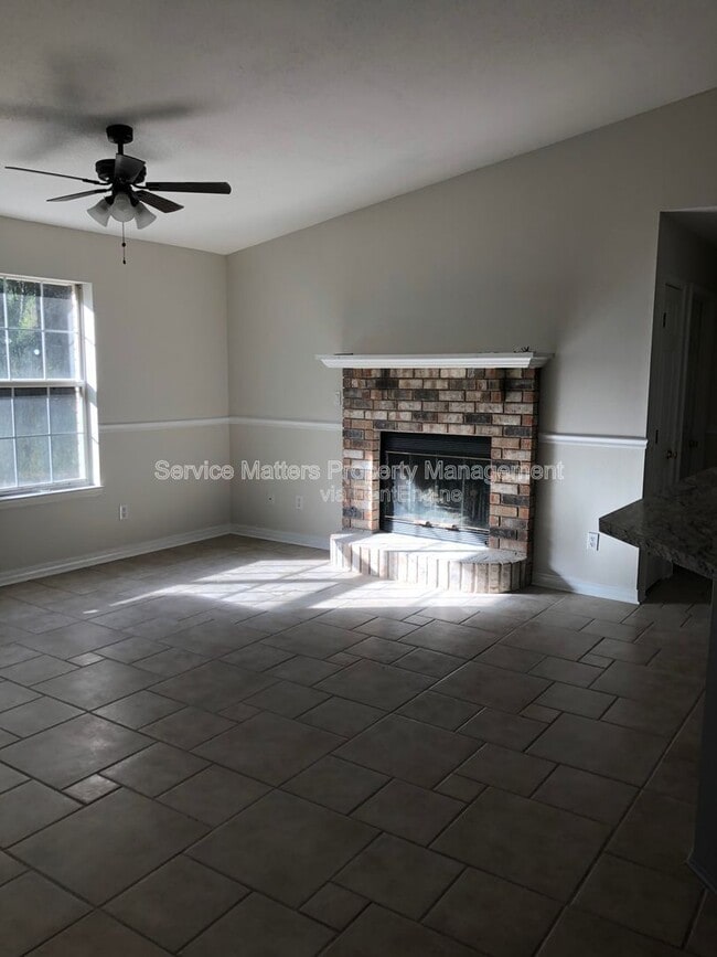 Building Photo - 4421 Amberwood Cir