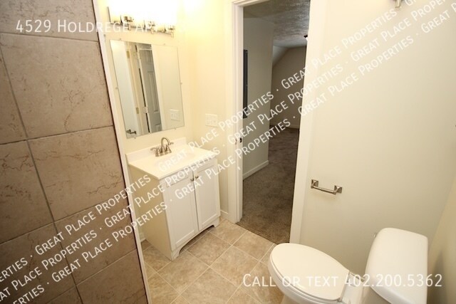 Building Photo - 4529 Holdrege St