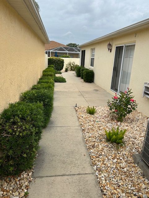 Building Photo - 1116 San Bernardo Rd