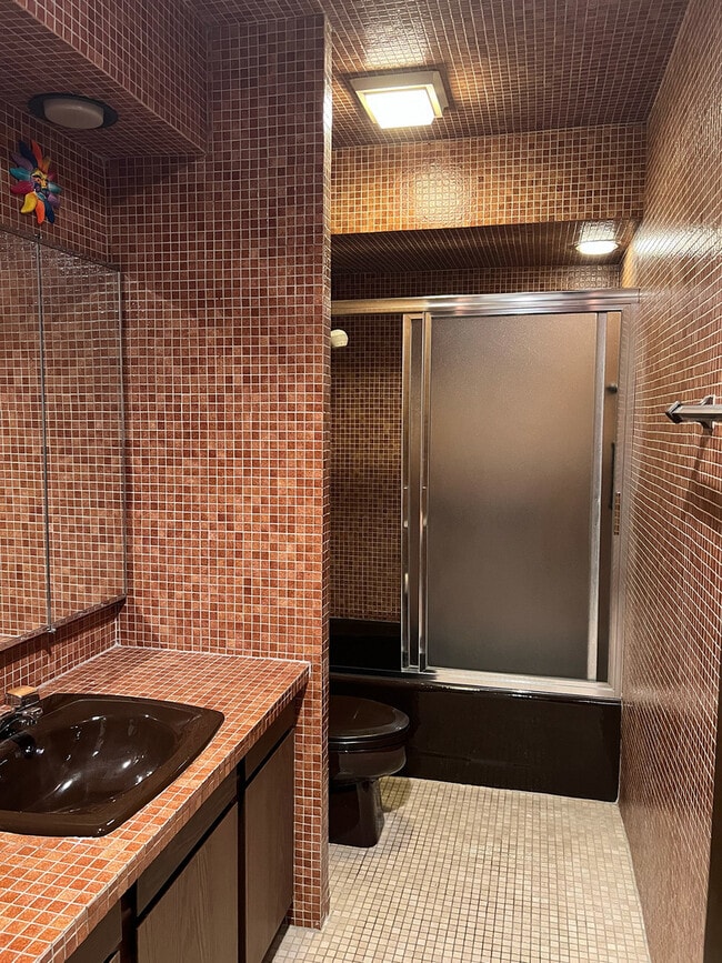 Building Photo - 838 Michigan Ave