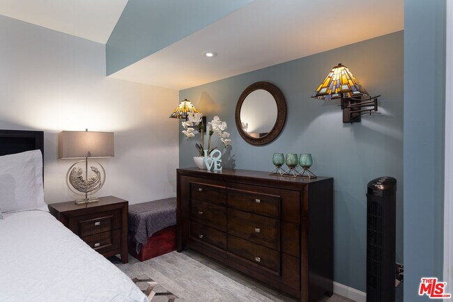 Building Photo - 8308 Flight Ave