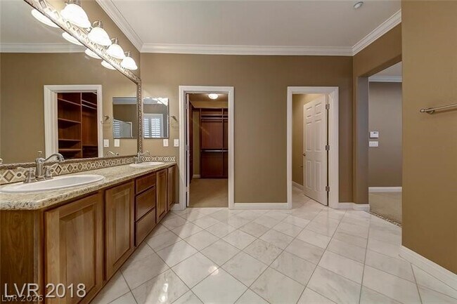 Building Photo - 3144 Whitfeild Ave