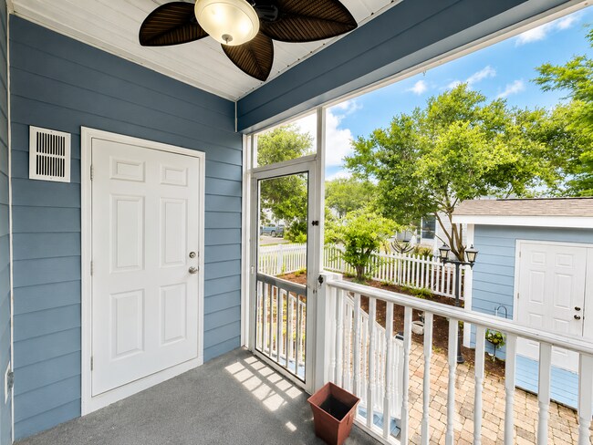 Building Photo - 104 Golf Villa Dr