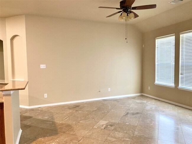 Building Photo - 2822 Chalet Knolls Ln