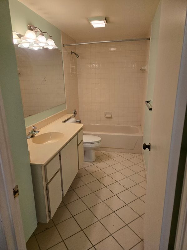 Building Photo - 505 Live Oak Ln