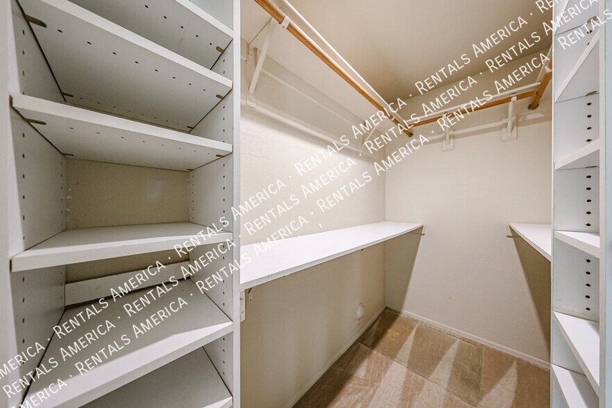 Building Photo - 2720 Leisure World