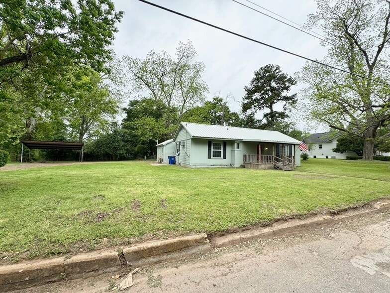 Building Photo - 503 N 7th St