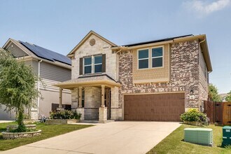Building Photo - 516 Ayinger Ln