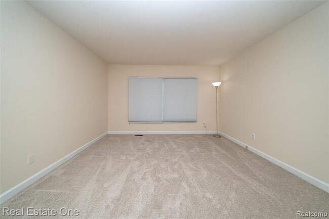 Building Photo - 37412 Legends Trail Dr