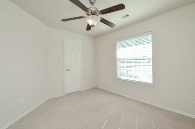 Building Photo - 24542 Folkstone Cir