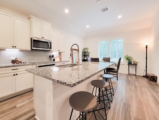 Building Photo - BEAUTIFUL 4 BEDROOM 2 BATH HOME WITH ALL THE UPGRADES ON 1 ACRE LOT IN NEW WAVERLY, TEXAS