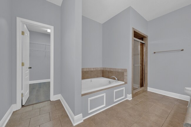 Building Photo - 472 Prairie Field Dr