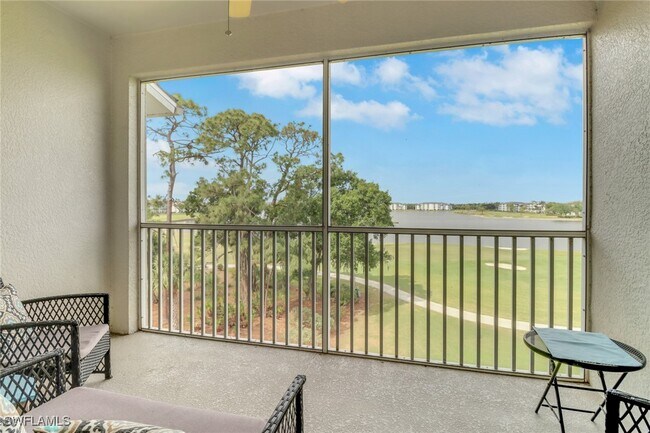 Building Photo - 10390 Washingtonia Palm Way