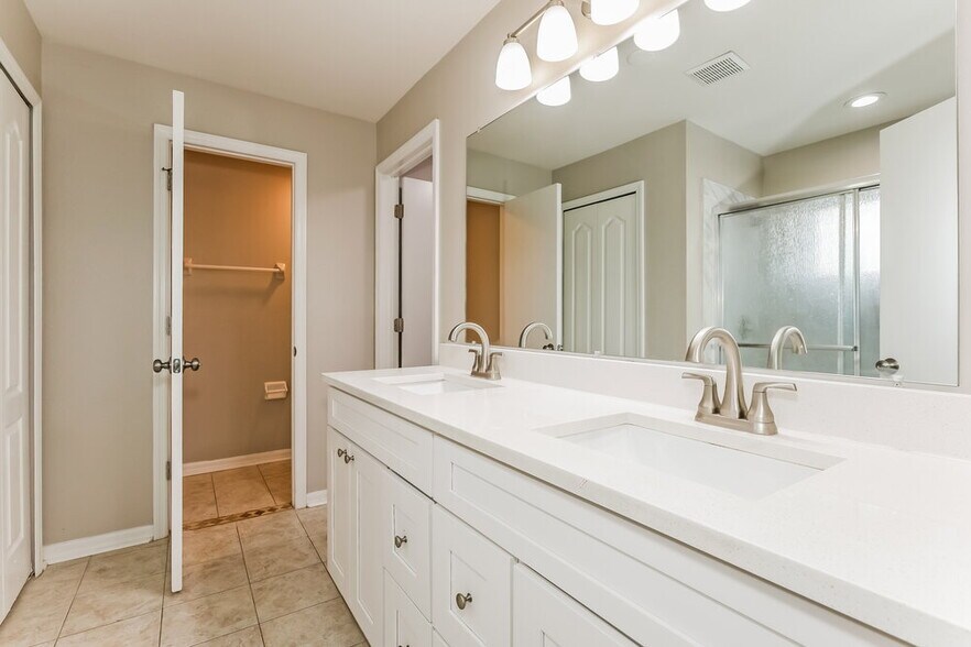 Building Photo - 10608 Walker Vista Dr