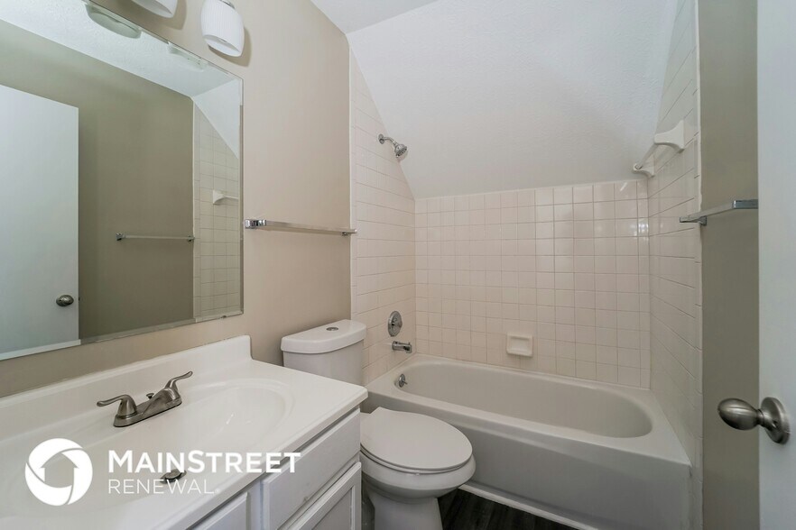 Building Photo - 8716 Astrid Ave
