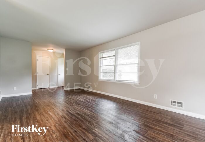 Building Photo - 2032 Twin Falls Rd