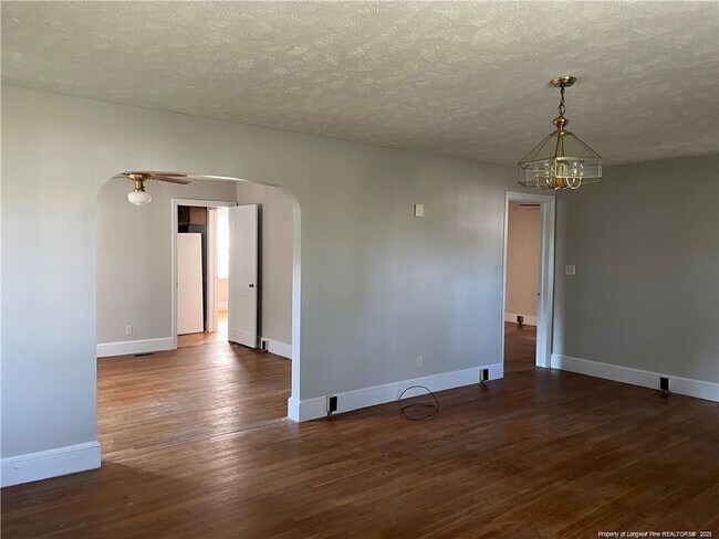 Building Photo - 109 N Magnolia St