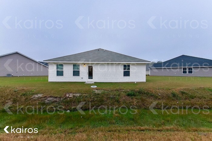 Building Photo - 22 Bungalow Cir