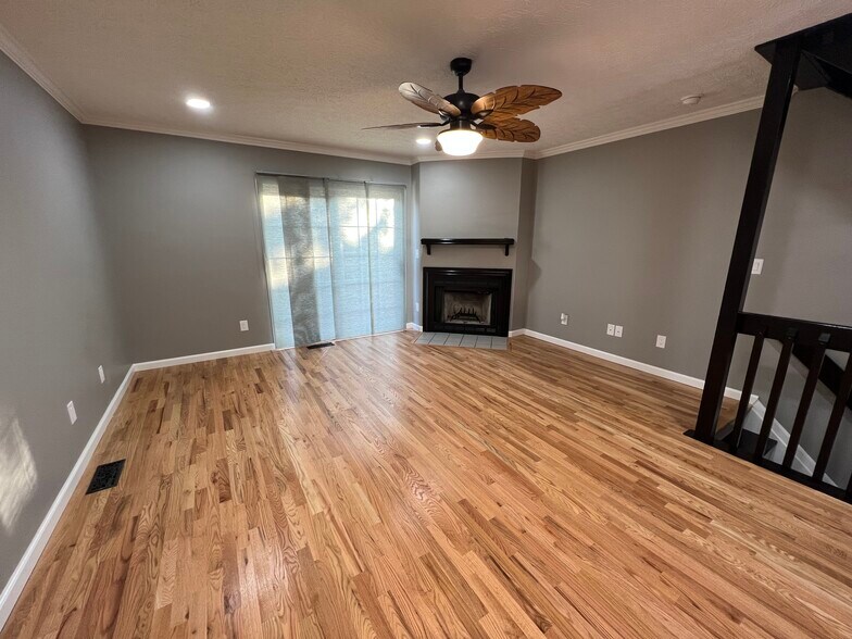 Building Photo - 1794 Bennigan Dr