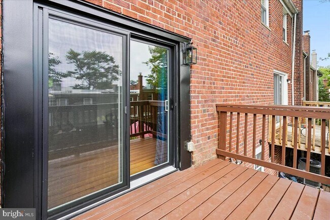Building Photo - 223 Burgess Ave
