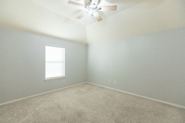 Building Photo - 20911 Avery Cove Ln