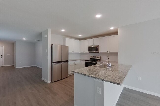 Building Photo - 8627 SW 43rd Ter