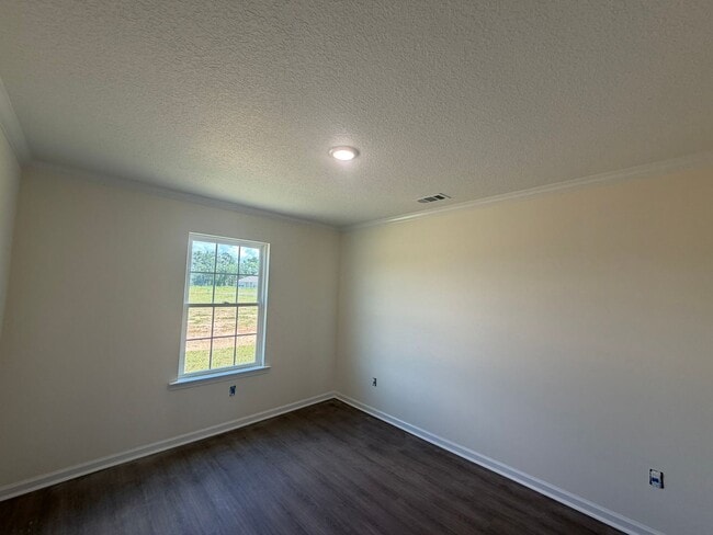 Building Photo - 513 Nickies Wy